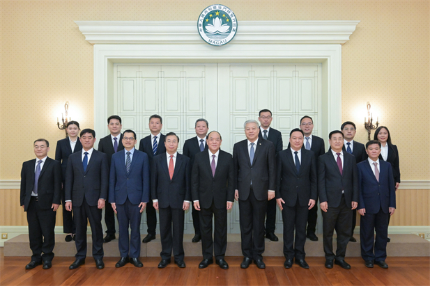 2024年2月26日，澳门特区行政长官贺一诚会见国药集团党委书记、董事长刘敬桢一行，双方就推动大健康产业发展、横琴粤澳深度合作区建设等议题交换意见-2.jpg