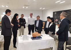 2023年11月10日，国药集团董事长刘敬桢应邀率团访问欧洲领先的高端医用耗材提供商洛曼劳仕医疗集团