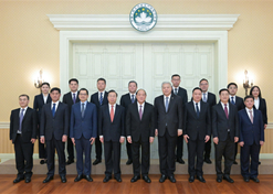2024年2月26日，澳门特区行政长官贺一诚会见国药集团党委书记、董事长刘敬桢一行，双方就推动大健康产业发展、横琴粤澳深度合作区建设等议题交换意见